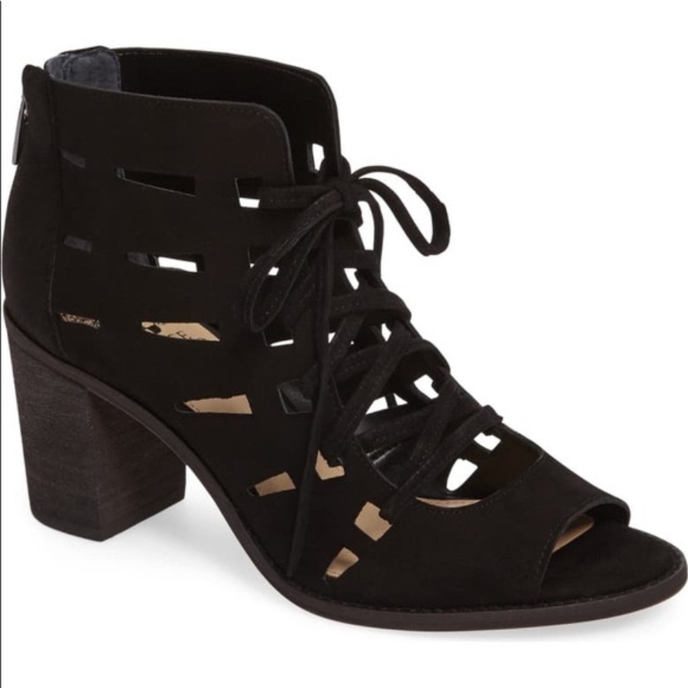 Vince Camuto Tressa Perforated Lace-Up Sandal